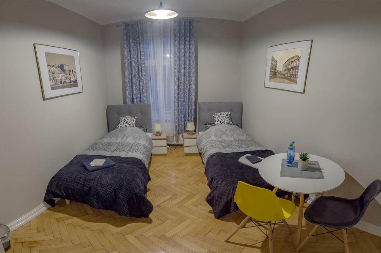 Czarna Owca- Pokoje Goscinne Gniezno Dış mekan fotoğraf